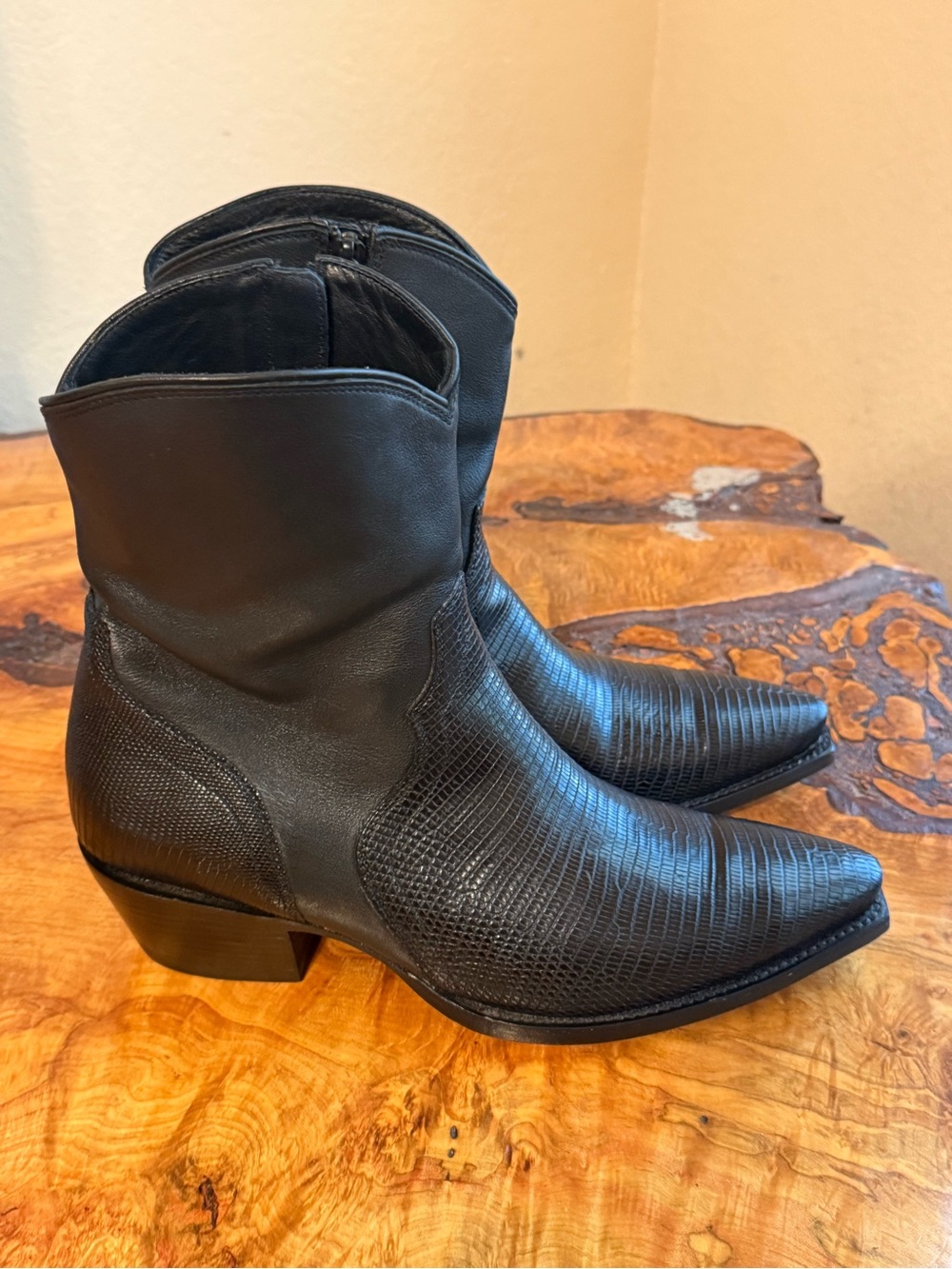 Tecovas Dakota genuine lizard booties - Picture 2 of 8